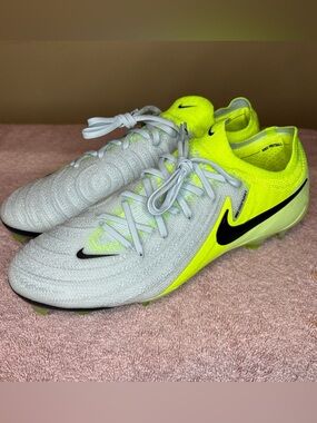 Nike Phantom GX 2 Elite FG Mad Voltage Silver HF4355-003 Men Soccer Cleats 8.5